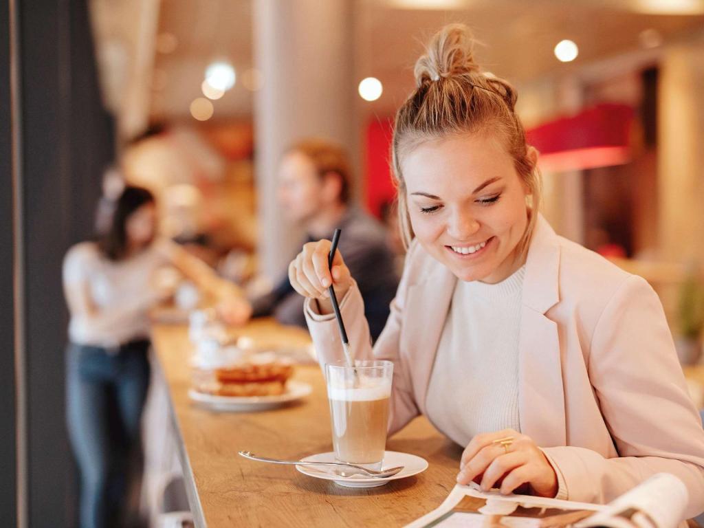 ibis Hotel Hamburg Alster Centrum - Resim 38