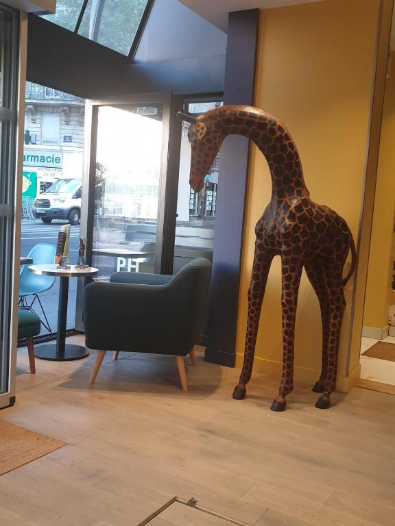 Panam Hotel PARIS GAMBETTA- Place Gambetta-Mairie du 20 emme - Resim 42