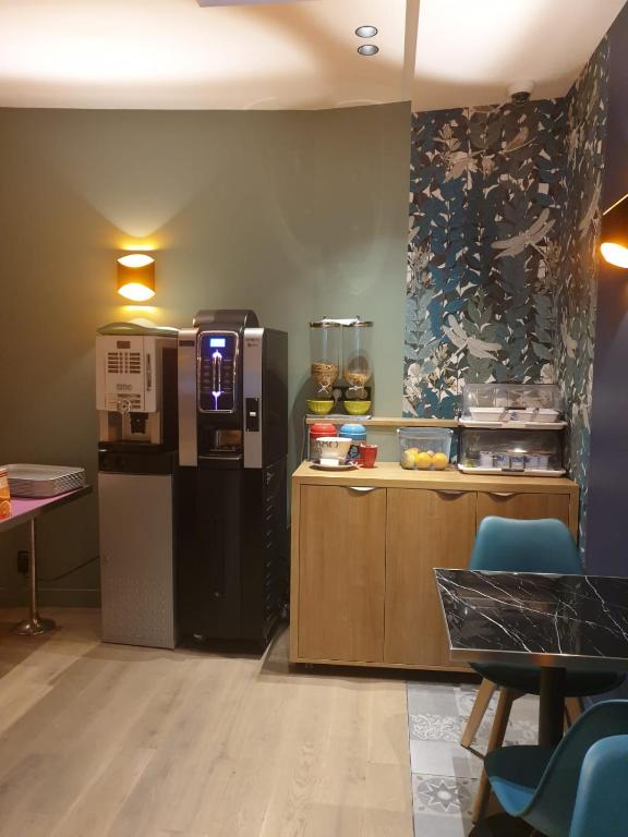 Panam Hotel PARIS GAMBETTA- Place Gambetta-Mairie du 20 emme - Resim 37