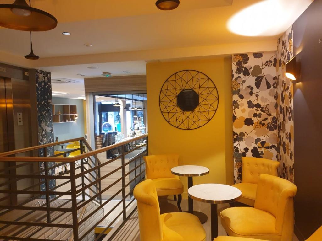 Panam Hotel PARIS GAMBETTA- Place Gambetta-Mairie du 20 emme - Resim 39