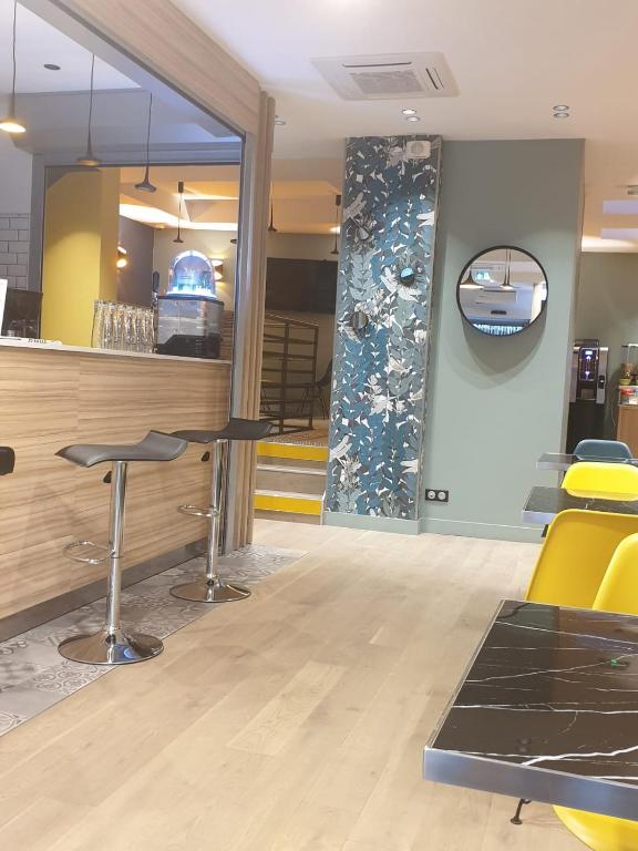 Panam Hotel PARIS GAMBETTA- Place Gambetta-Mairie du 20 emme - Resim 20