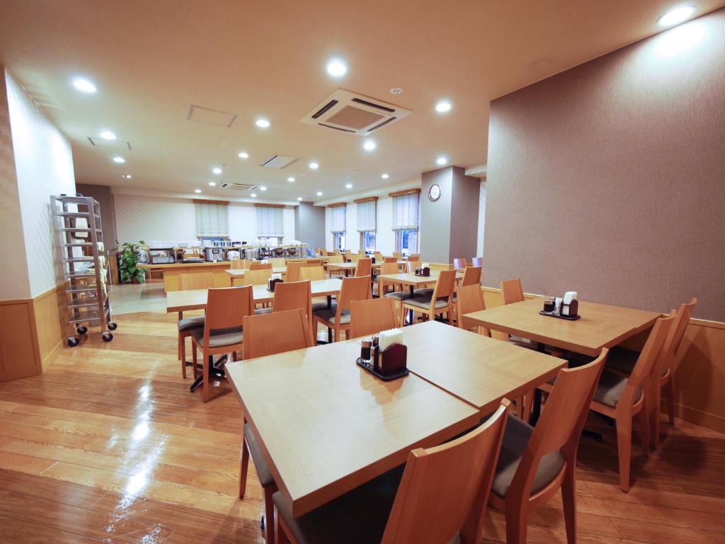 Restaurace v ubytování Hotel Route-Inn Hitachitaga