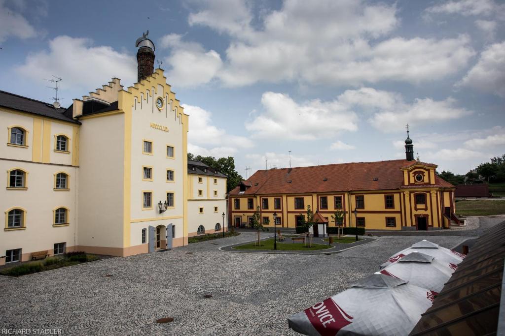 Budova, kde se hotel nachází