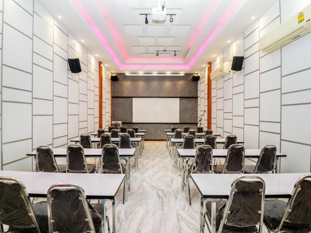 Konferenční prostory v ubytování Baan Noppadol Hua Hin Loft