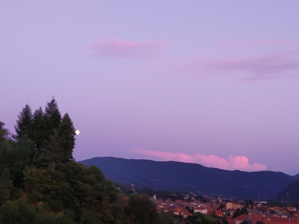 Nespecifikovaný výhled na hory nebo výhled na hory při pohledu z bed and breakfast