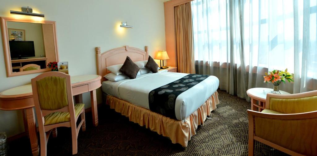 Emerald Puteri Hotel - Deluxe Kamer Met Queensize Bed