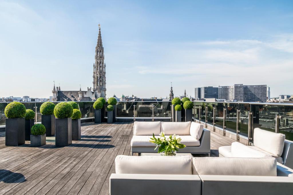 Balkón nebo terasa v ubytování Warwick Grand-Place Brussels