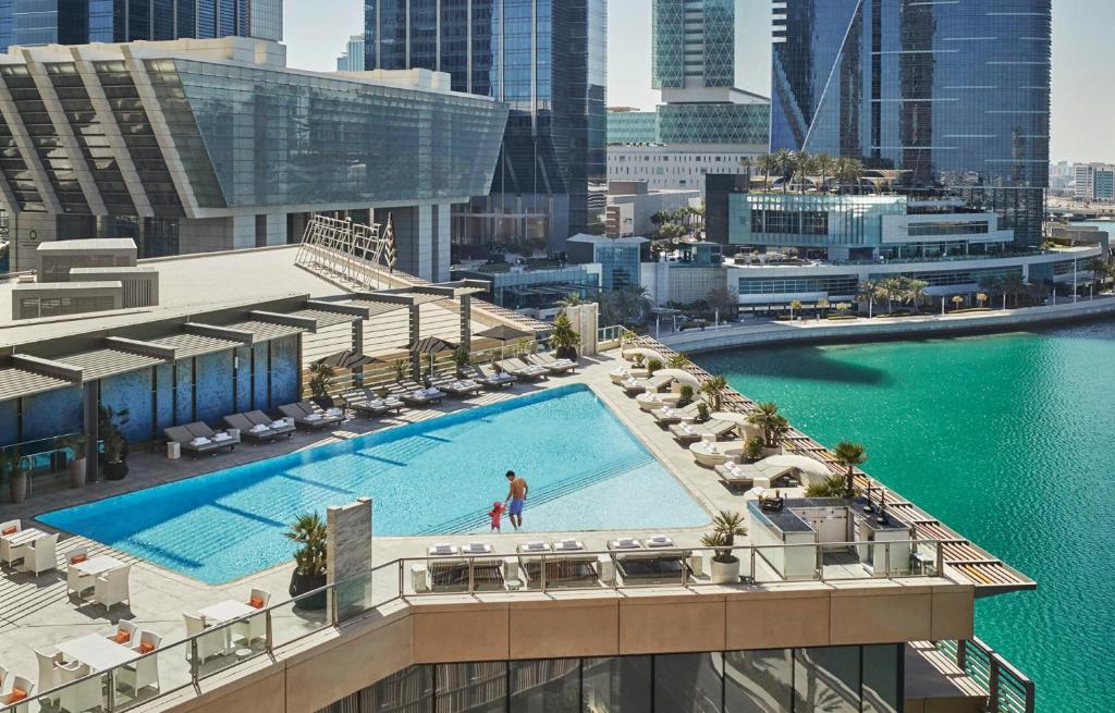 لابی و فضای عمومی Four Seasons Hotel Abu Dhabi at Al Maryah Island - تصویر ۵