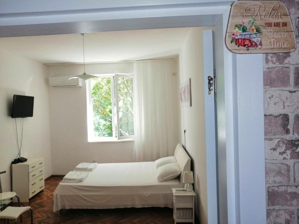TOP LOCATION near to City center and Sea garden