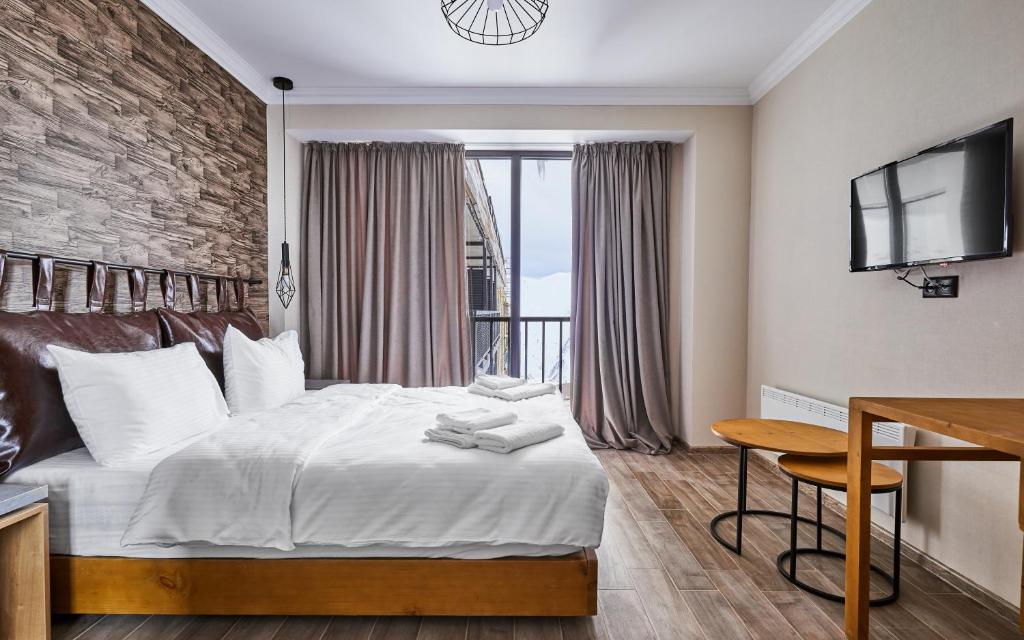 Gudauri Loft Hotel - Queen Room With Balcony