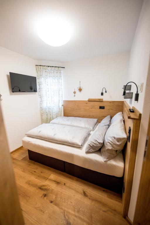 Postel nebo postele na pokoji v ubytování Leni´s Appartements