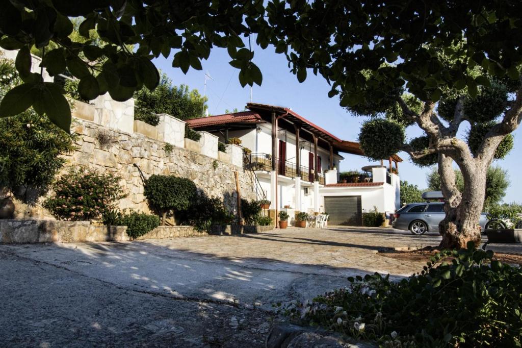 Budova, v ktorej sa apartmán nachádza