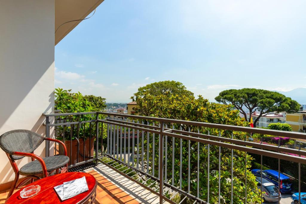 Culture Hotel Villa Capodimonte - Resim 41