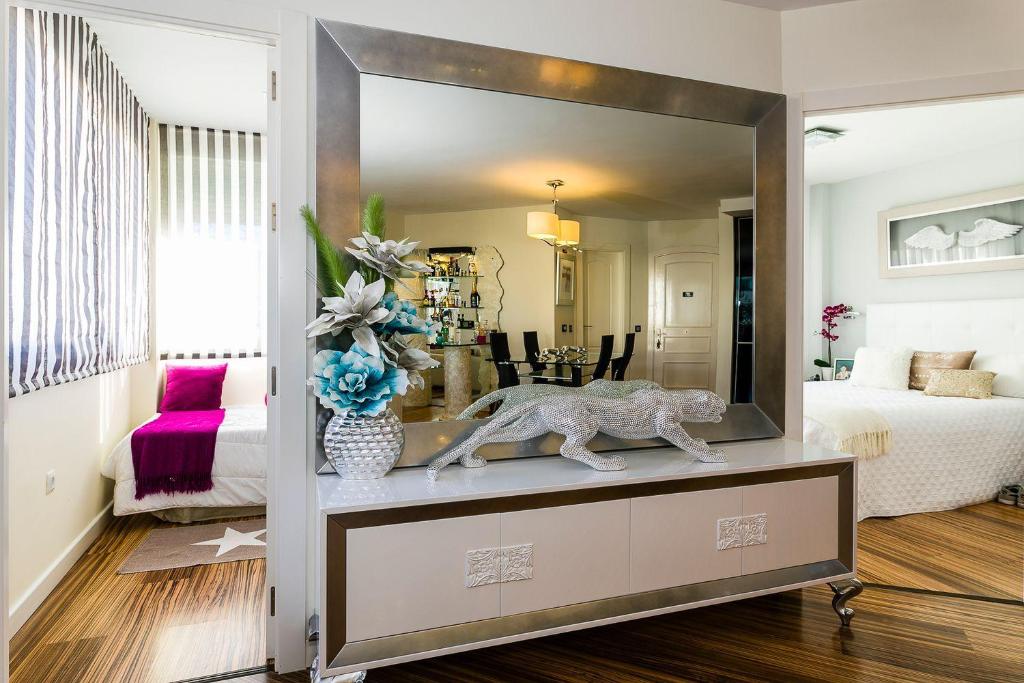 A seating area at Luxury Apartament in Marina