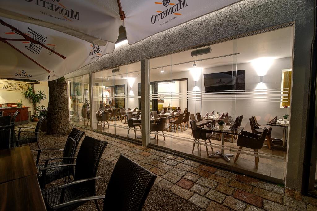 Posedenie v ubytovaní Hotel zur Post