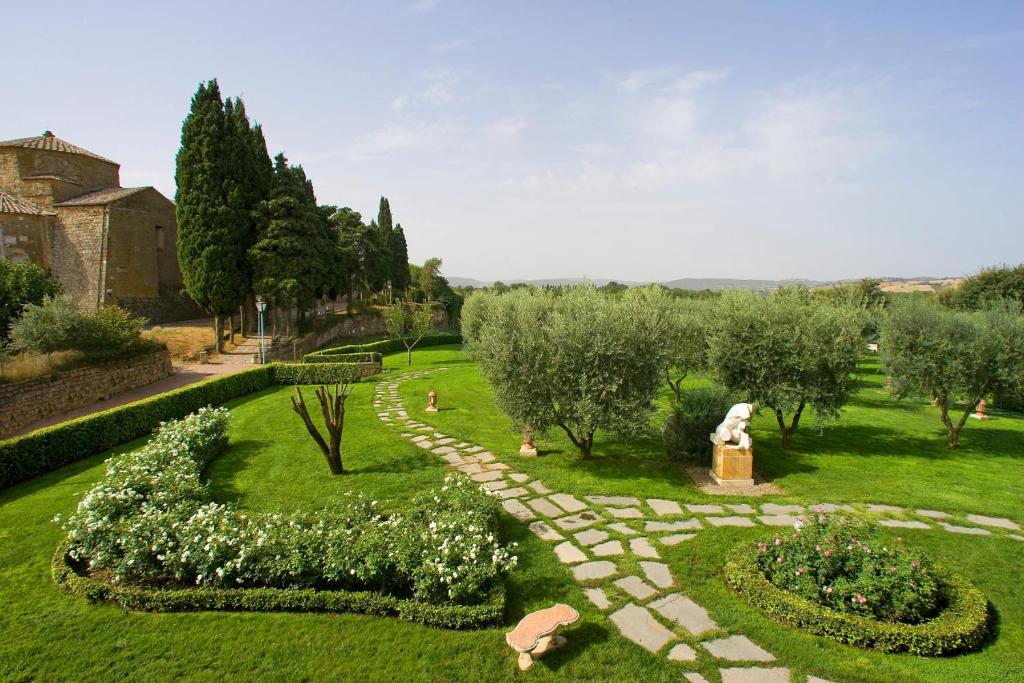 Zahrada ubytování Sovana Hotel & Resort