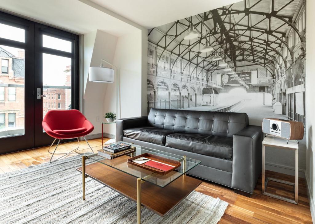 The Revolution Hotel photo
