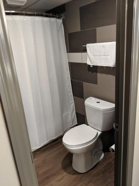Riverside Tower - 