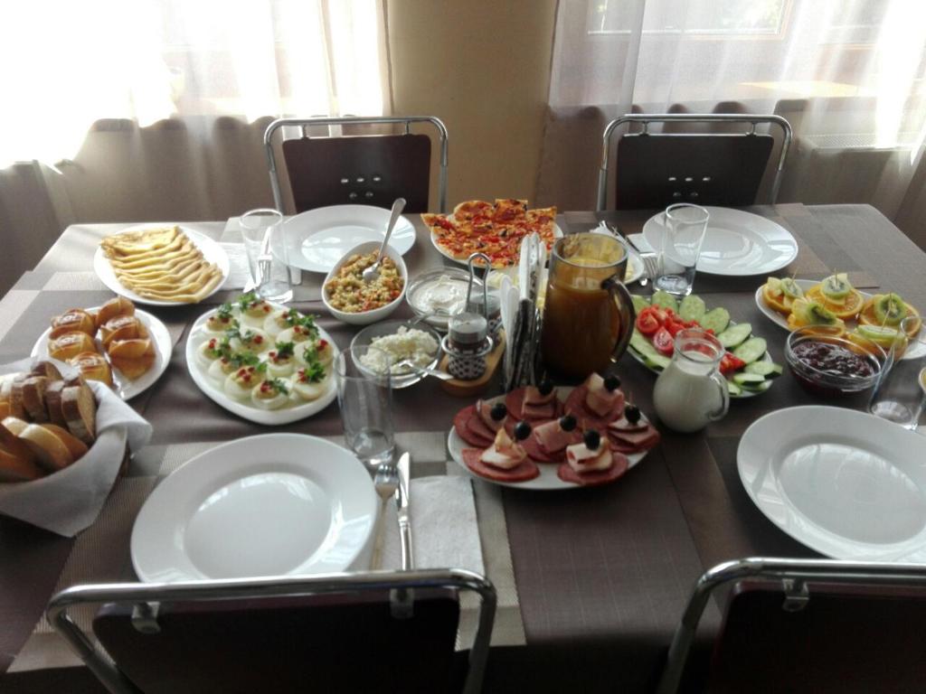 Jídlo v hotelu nebo okolí