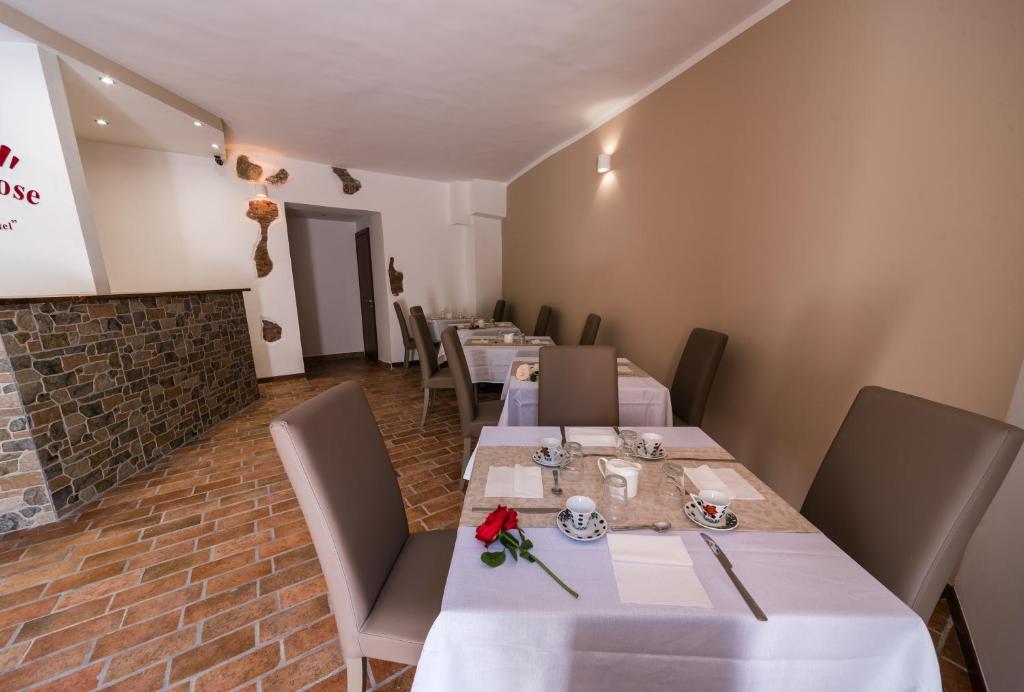 Posedenie v ubytovaní Le Undici Rose Hotel