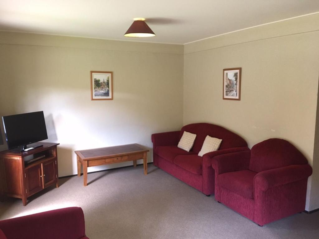 Woodlands Motels And Apartments