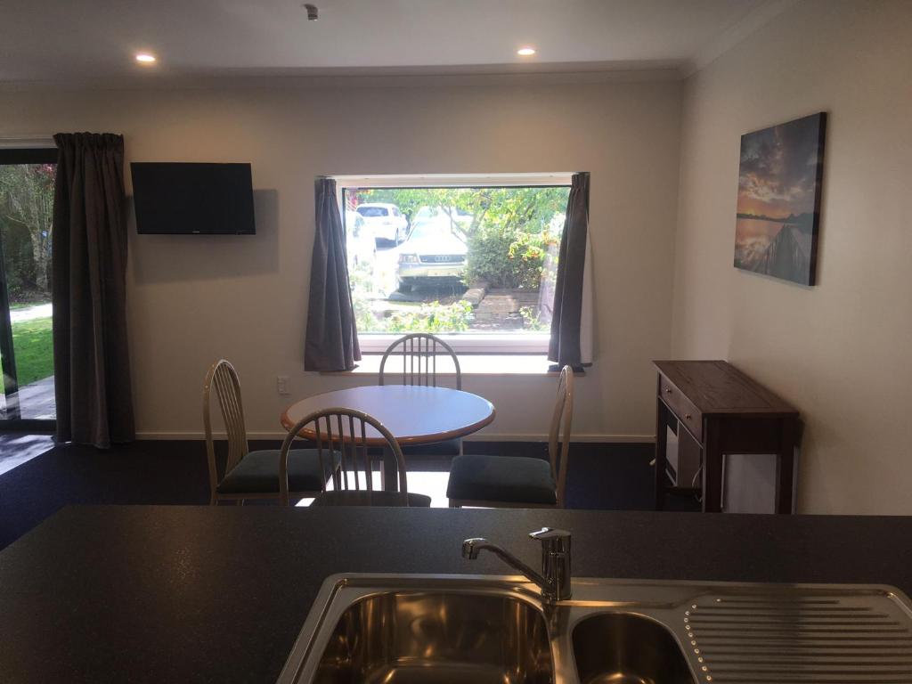 Woodlands Motels And Apartments - Resim 12