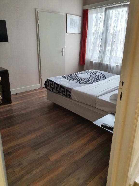 Hotel Queen Mary - Resim 14