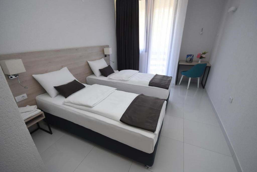 Hotel Mladost - Einzelzimmer Mit Balkon