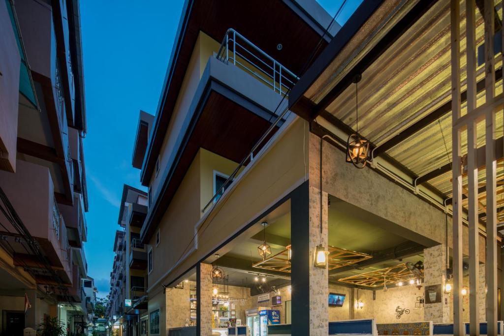 Amarin Hotel Patong - Resim 33