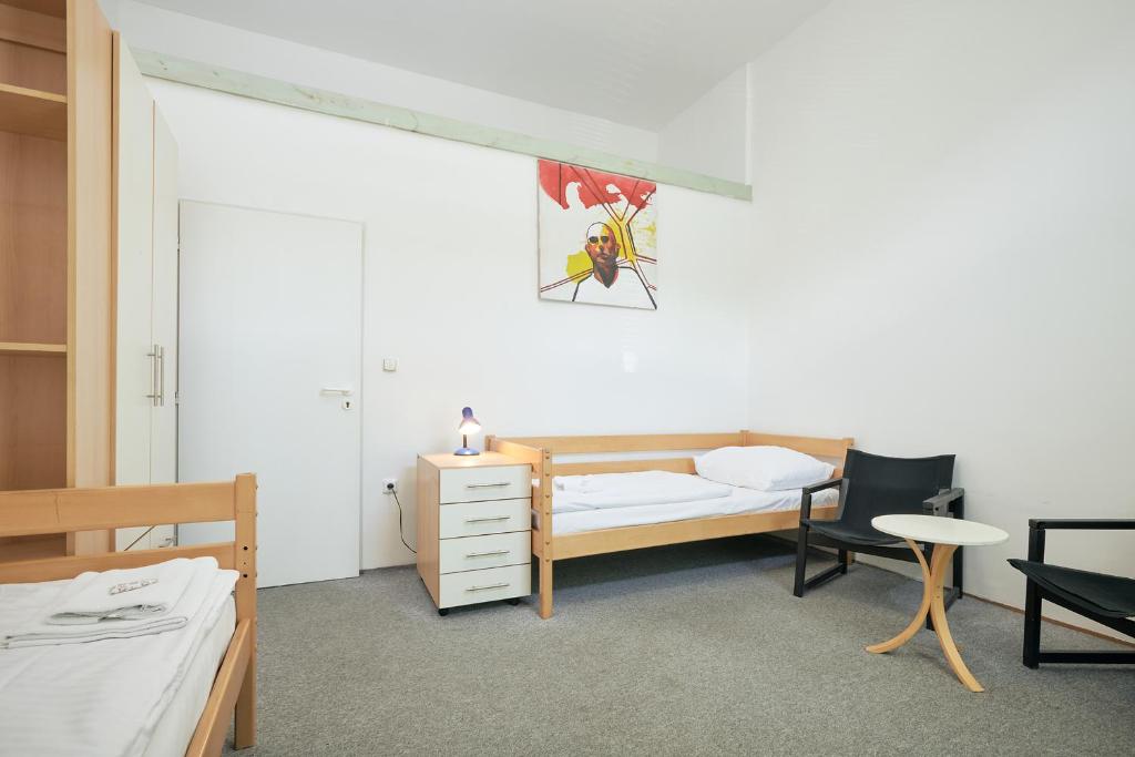 Hostel Mikoláše Alše - Resim 14