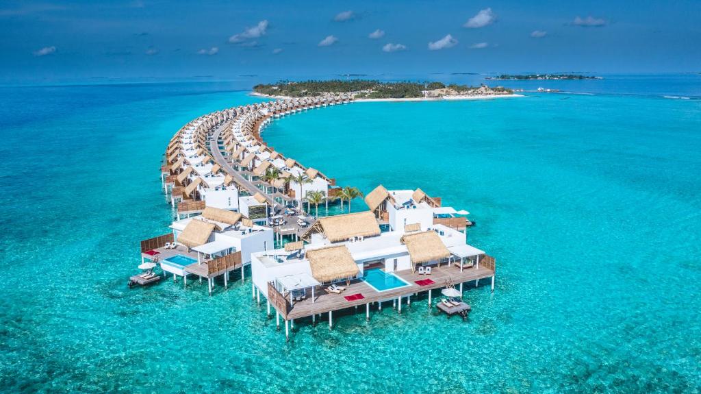 
Blick auf Emerald Maldives Resort & Spa-Deluxe All Inclusive aus der Vogelperspektive
