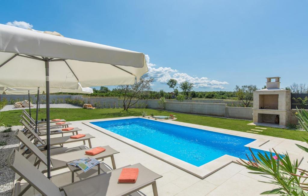 Bazén v ubytovaní Villa Clara with Private Pool alebo v jeho blízkosti