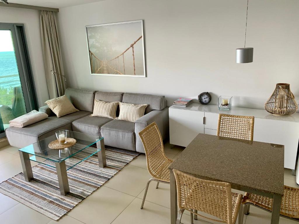Posedenie v ubytovaní HOLIDAY HOME Wechta Baltic 608 z widokiem na morze