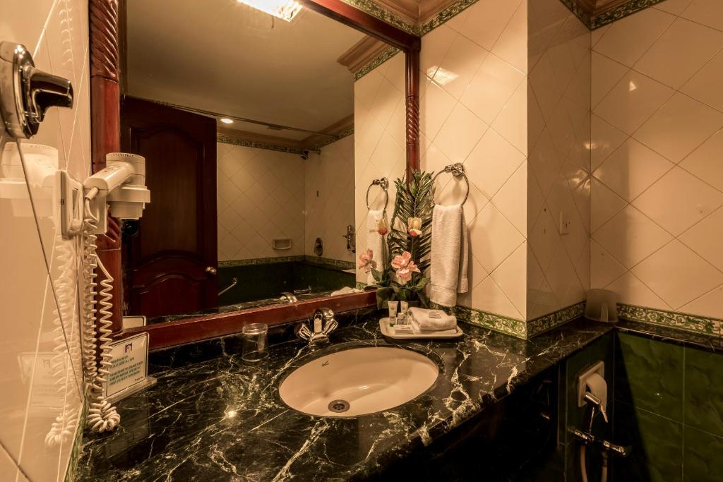 Koupelna v ubytování Hotel Nahar Nilgiris