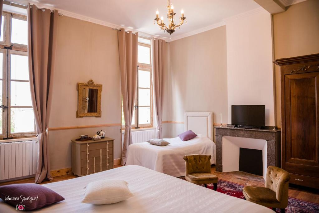 Chateau De L Hers Salles Sur Lʼhers Perancis Booking Com