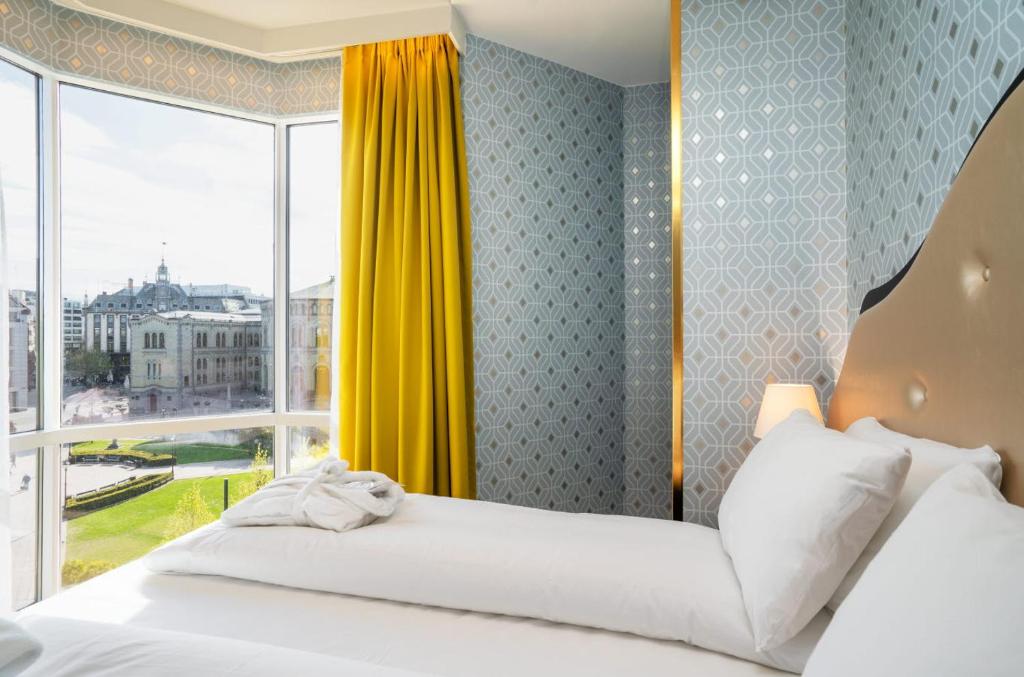 Postel nebo postele na pokoji v ubytování Thon Hotel Cecil