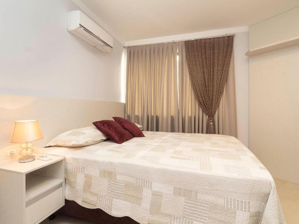  Aluguel Apartamento 2 quartos sendo 1 suíte Itapema/SC