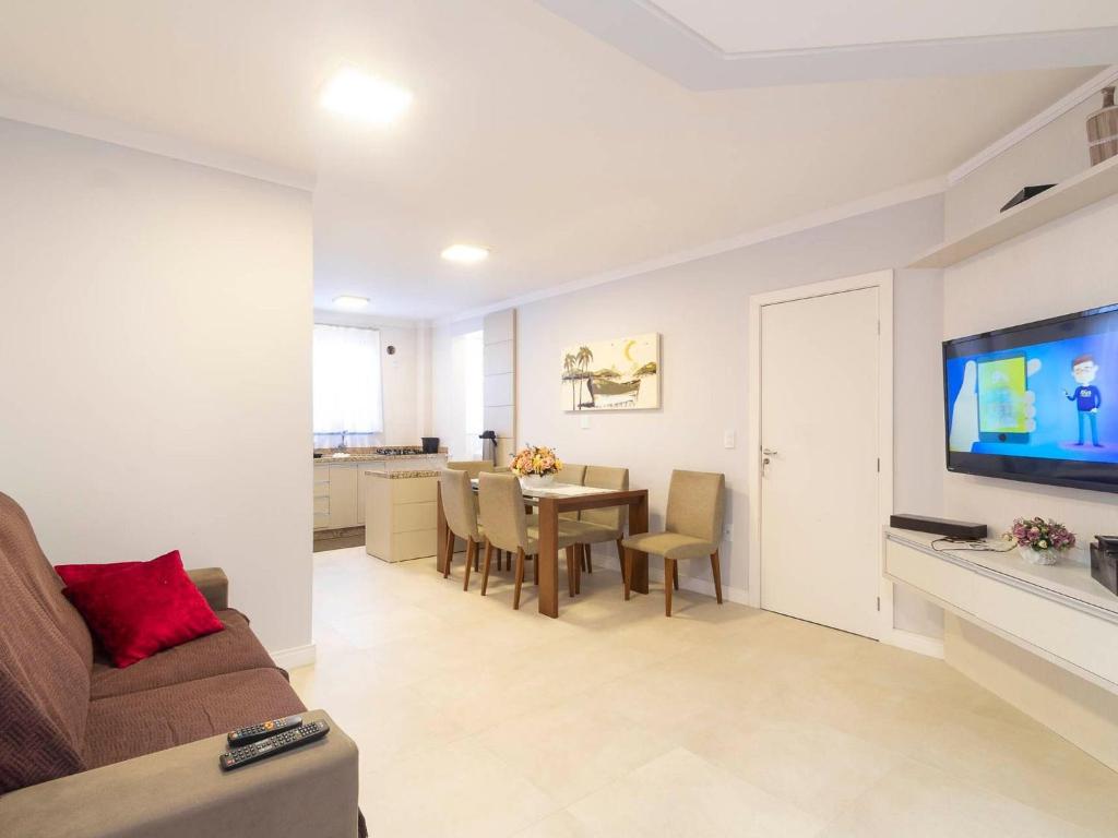  Aluguel Apartamento 2 quartos sendo 1 suíte Itapema/SC