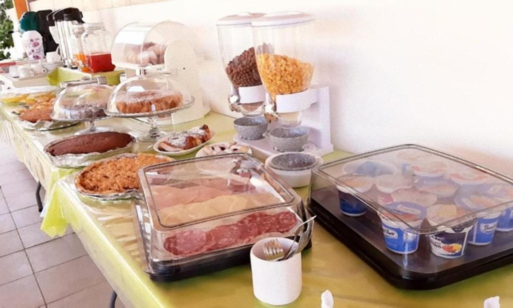 Jedlo v ubytovaní bed & breakfast alebo blízkom okolí