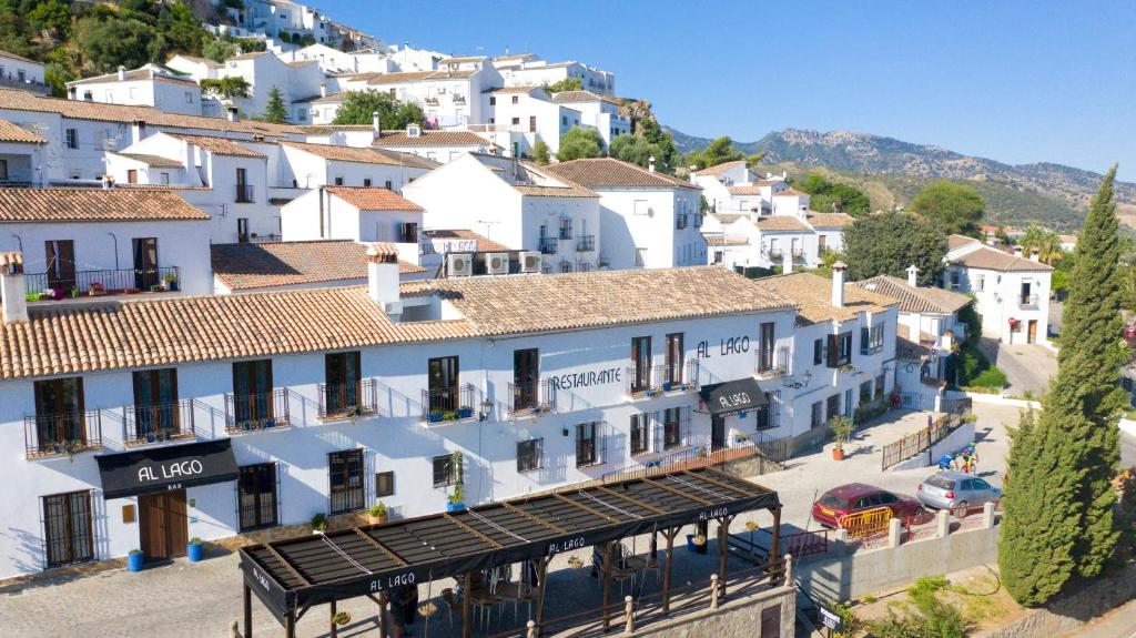 a view of a town with white buildings at Al Lago in Zahara de la Sierra