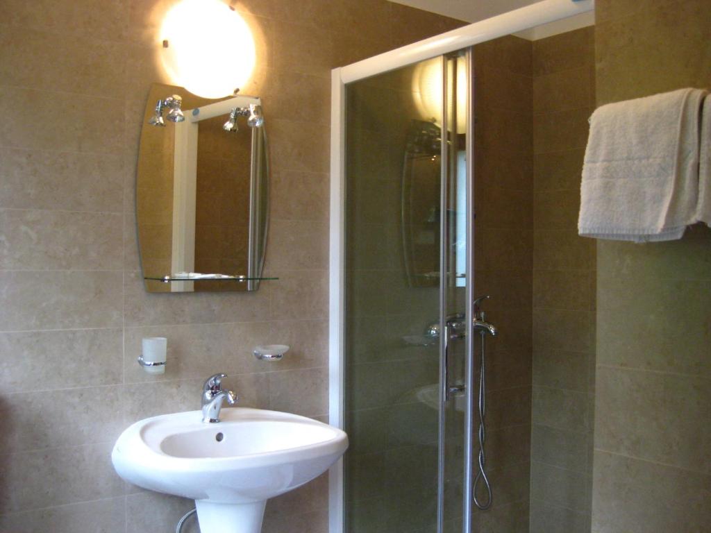 Koupelna v ubytování Hotel Stavilar