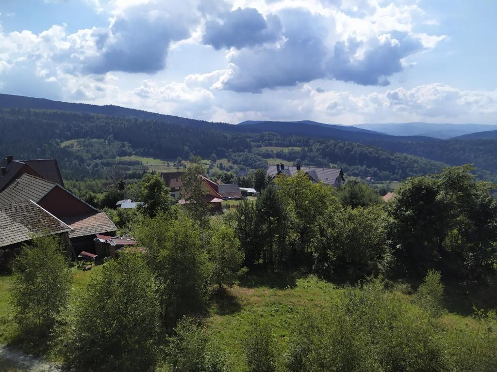 Výhľad na hory alebo výhľad na hory priamo z of the country house