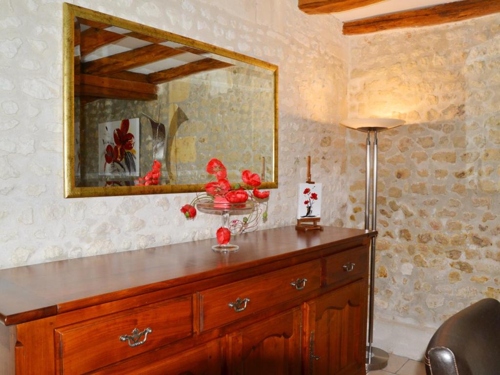 Le Relais de Saint-Preuil, The Originals Relais Vignes du Cognac - Three-Bedroom Standard Apartment