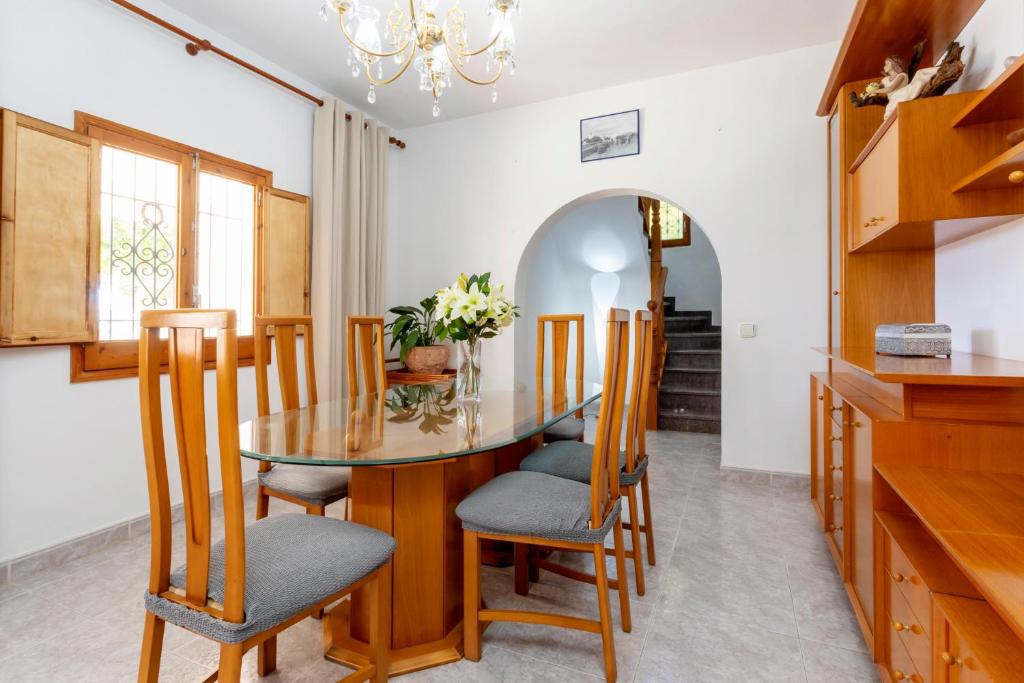 Kuchyň nebo kuchyňský kout v ubytování Villa Mali