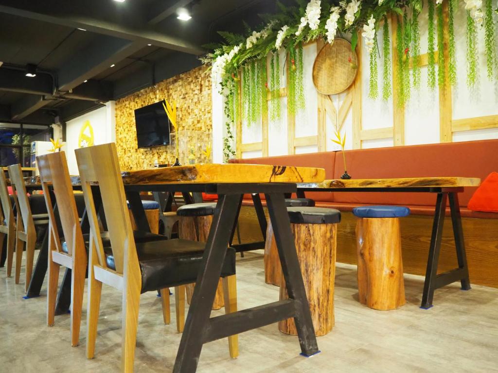 TV a/nebo společenská místnost v ubytování Hanuman VIP Hostel - SHA Plus