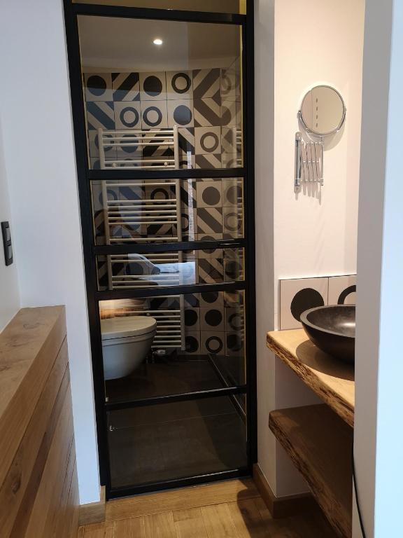 Ardenne BnB gîte urbain avec terrasse - Apartamento De Una Habitación