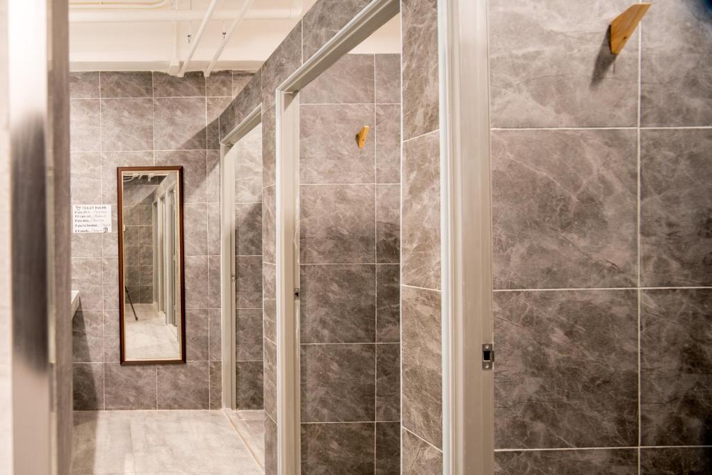 Hanuman VIP Hostel - 13