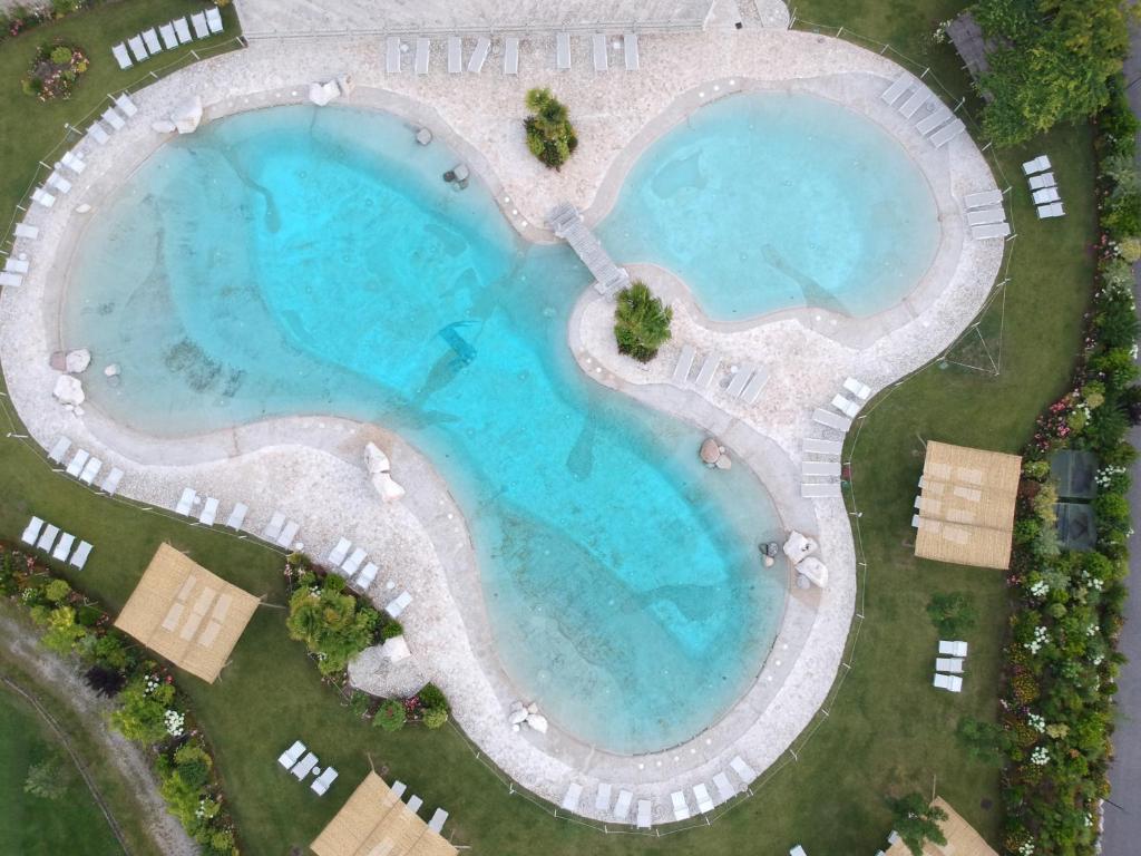 Basen w obiekcie Creative Design House Golf & SPA lub w pobliżu