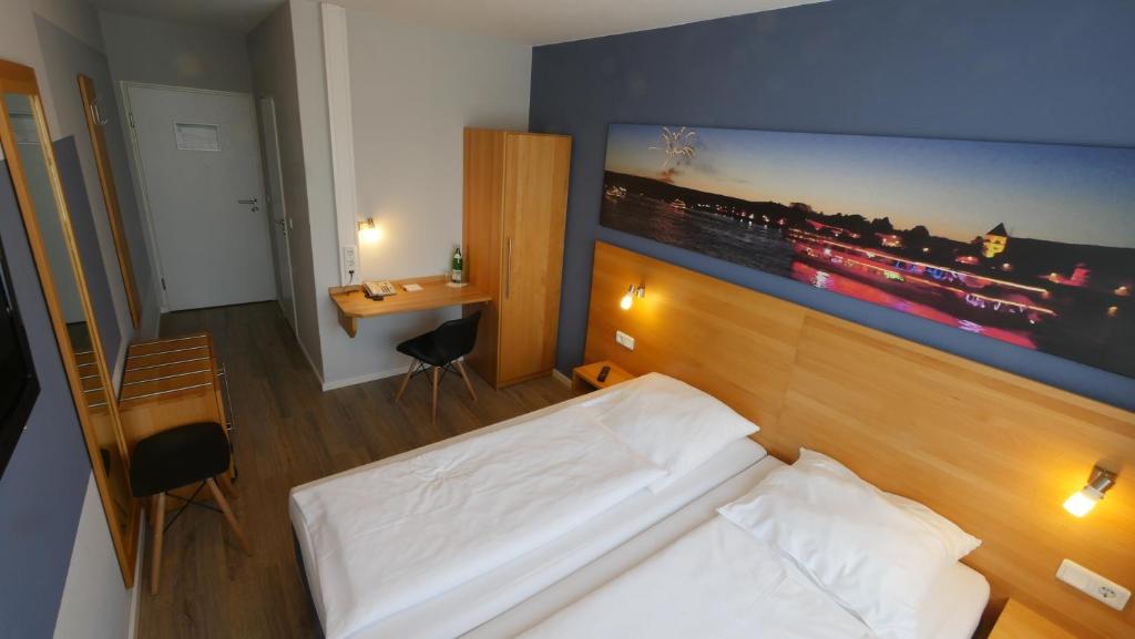 Hotel Pinger - Rheinsteigblick双人间 - 含公共交通票