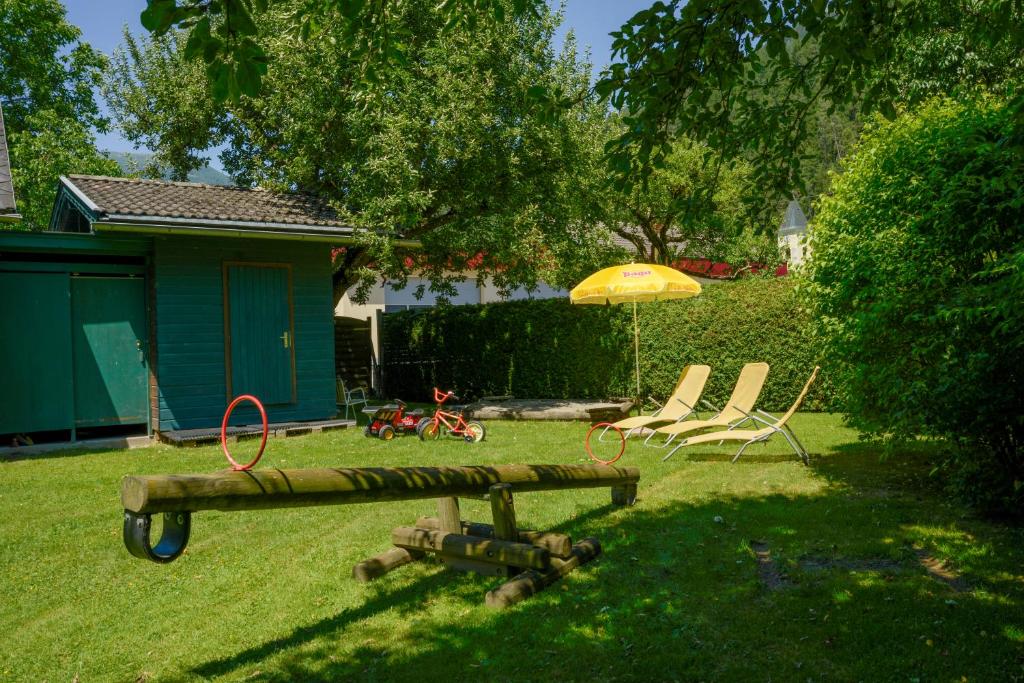 Vonkajšia záhrada v ubytovaní Hotel Flattacher Hof